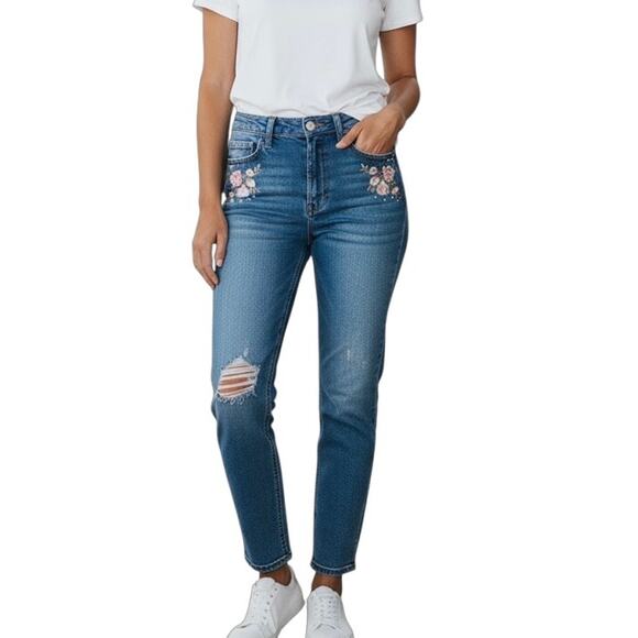 Angel Kiss Women's Embroidered Skinny Jeans 5 Distressed Beaded Mid Rise Denim - Picture 1 of 7